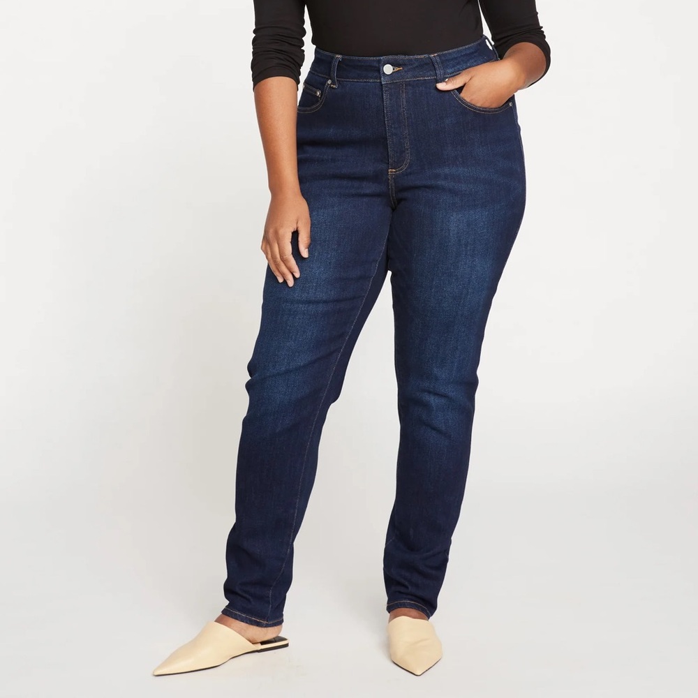 Universal Standard High Rise Slim Leg Curvy Jeans